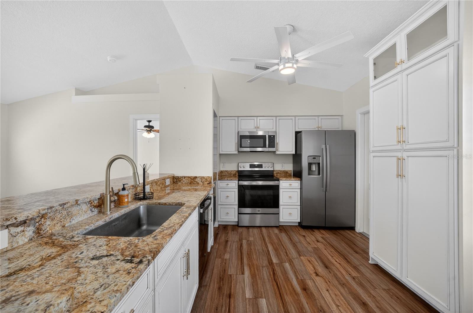 Image 26 of 55 For 10748 Siena Dr