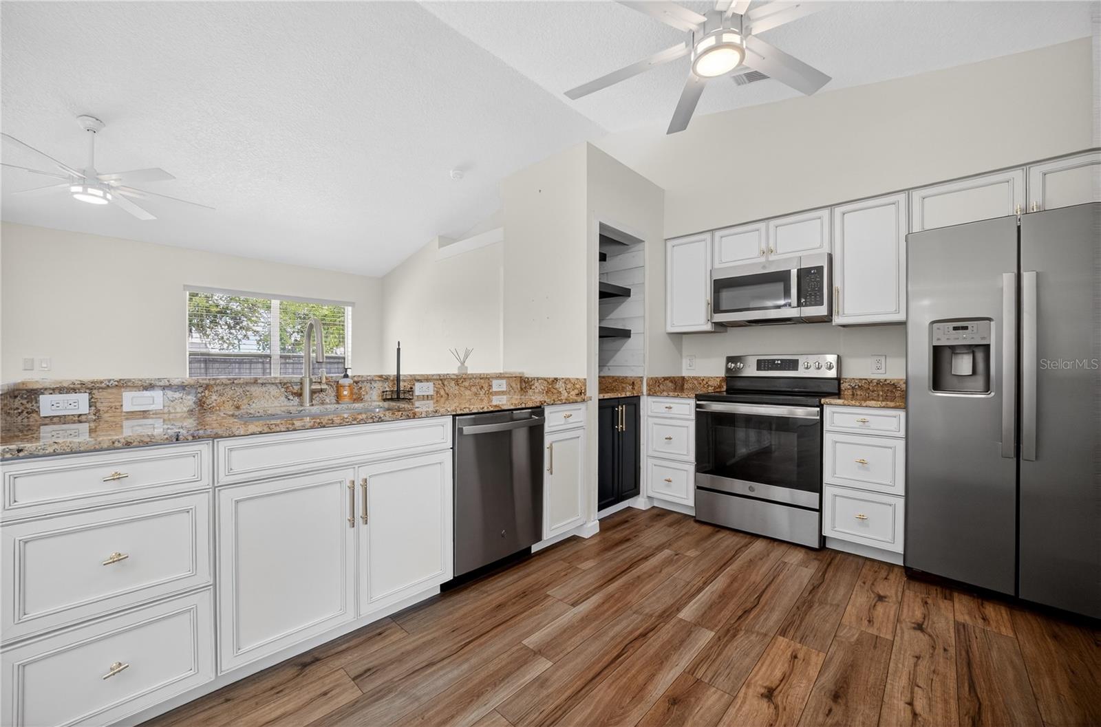 Image 28 of 55 For 10748 Siena Dr