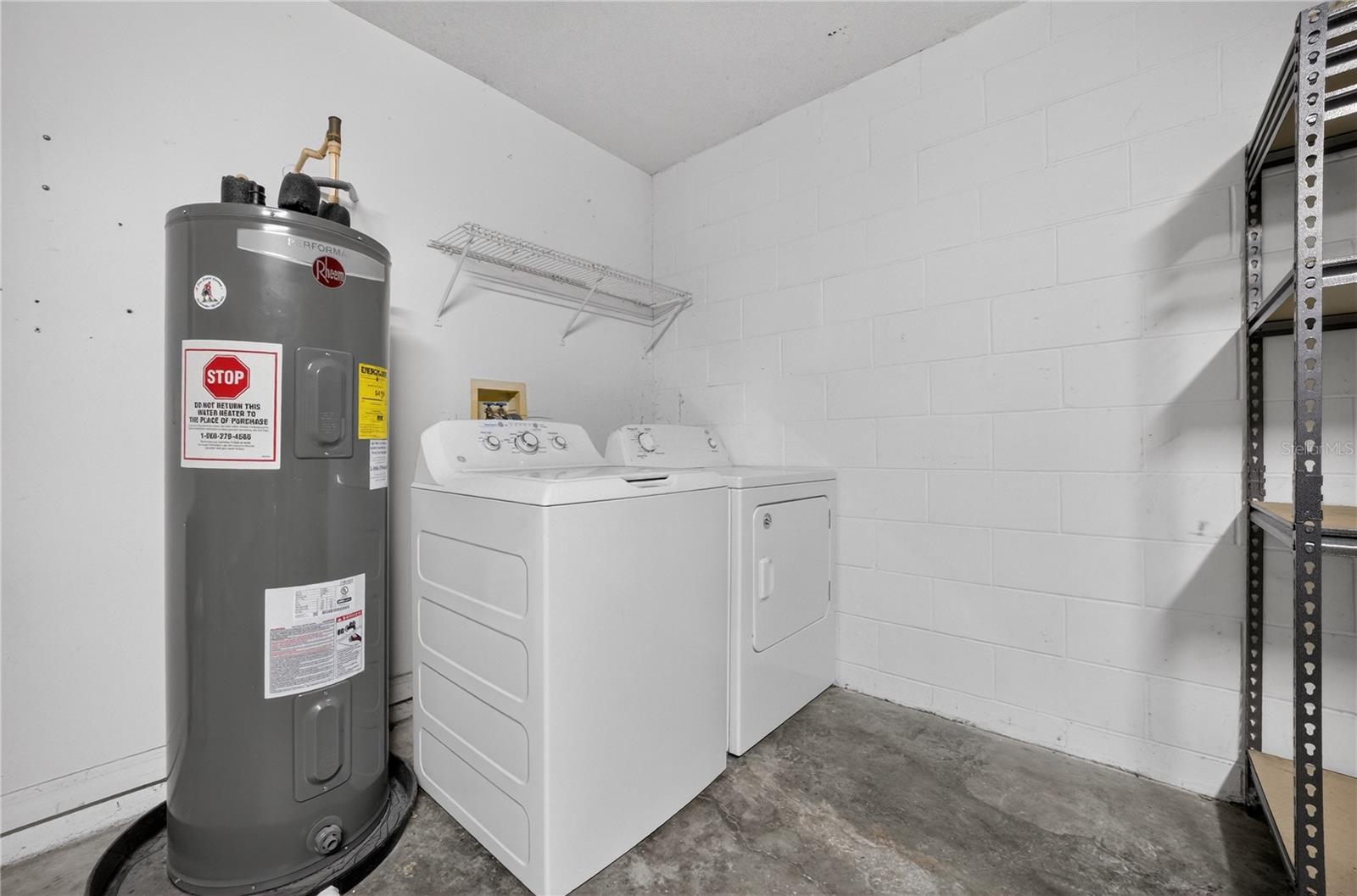 Image 31 of 55 For 10748 Siena Dr