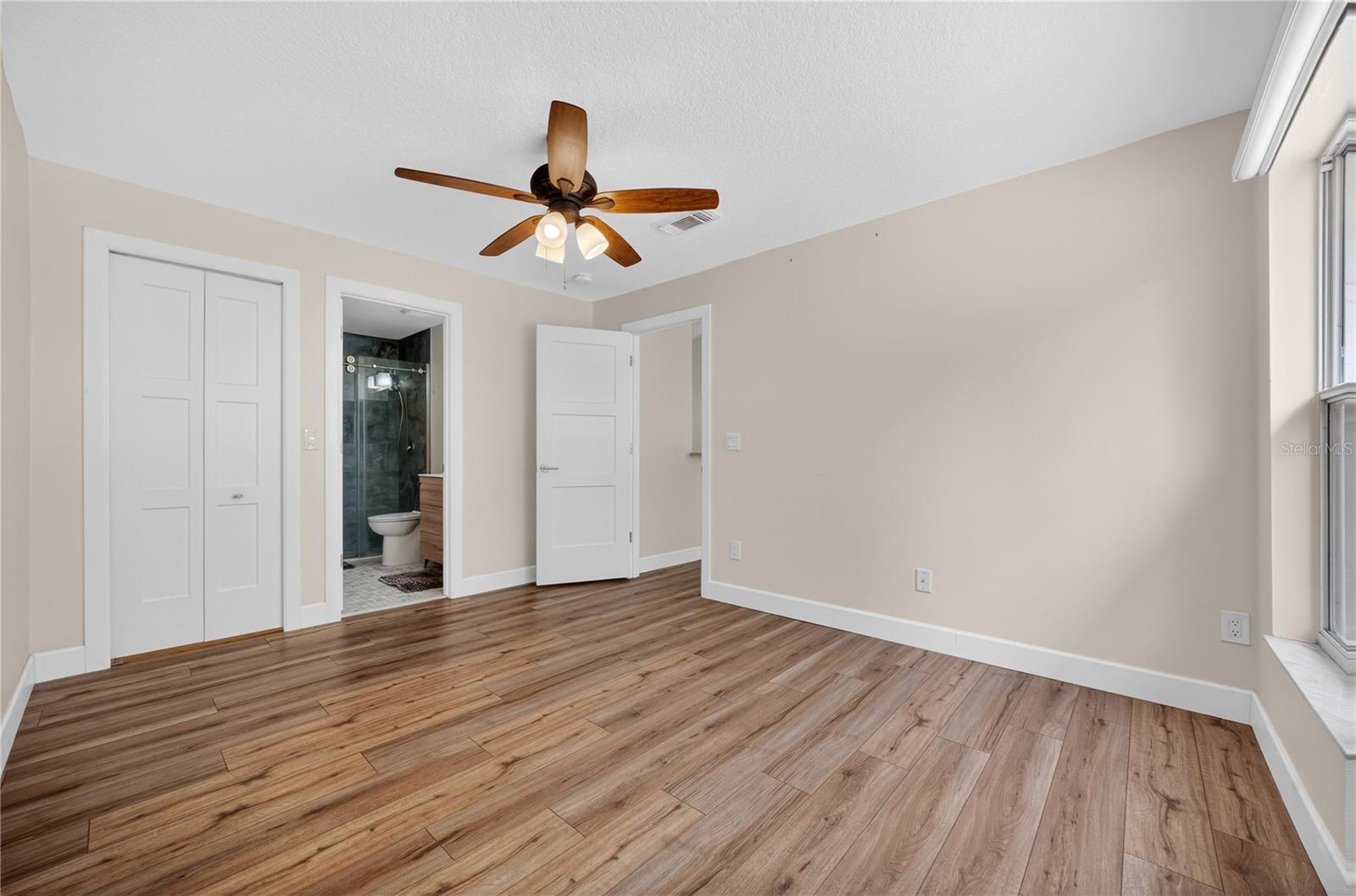 Image 36 of 55 For 10748 Siena Dr