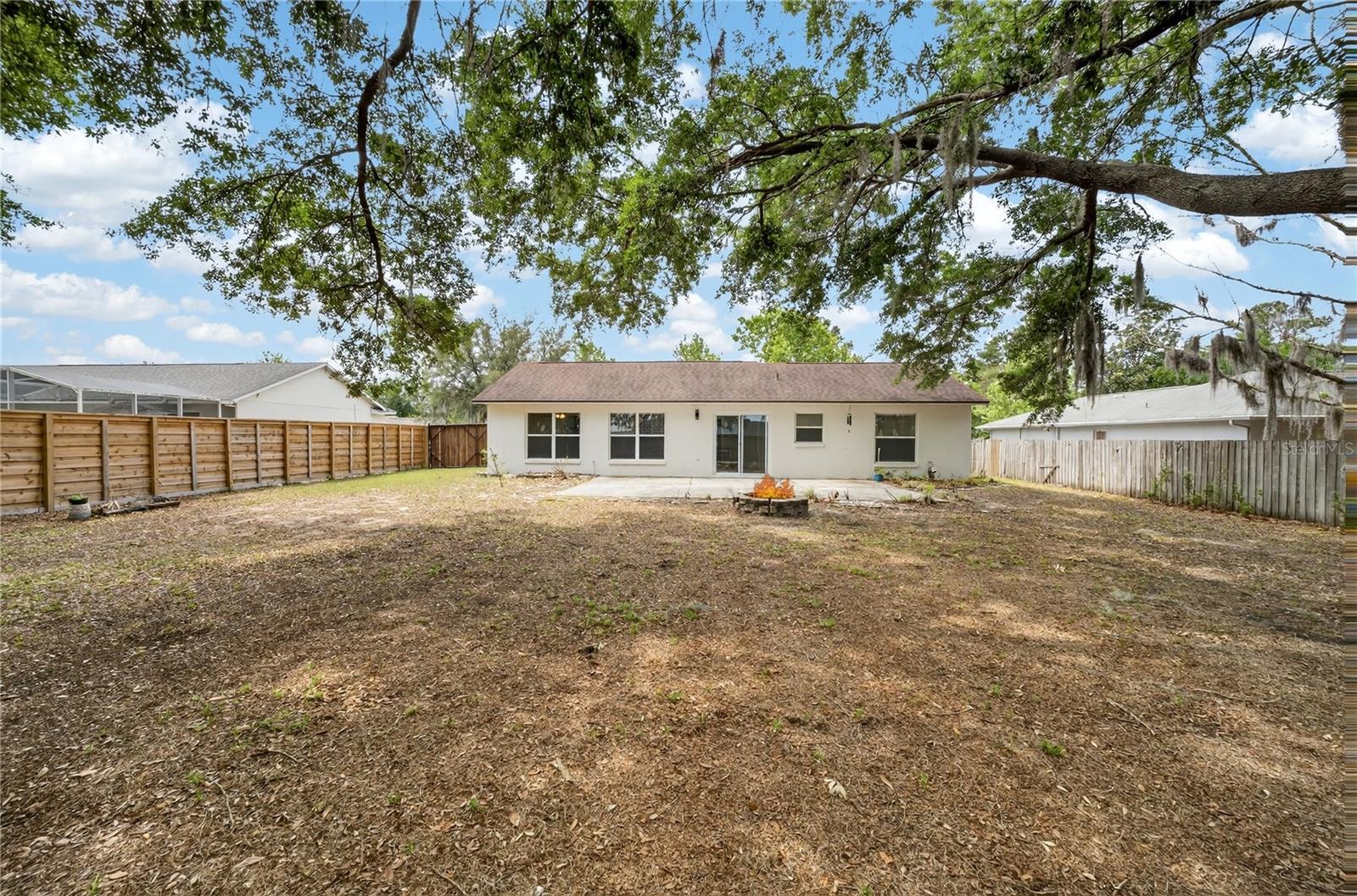 Image 41 of 55 For 10748 Siena Dr