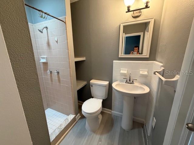 Image 17 of 21 For 2501 Sheridan Road