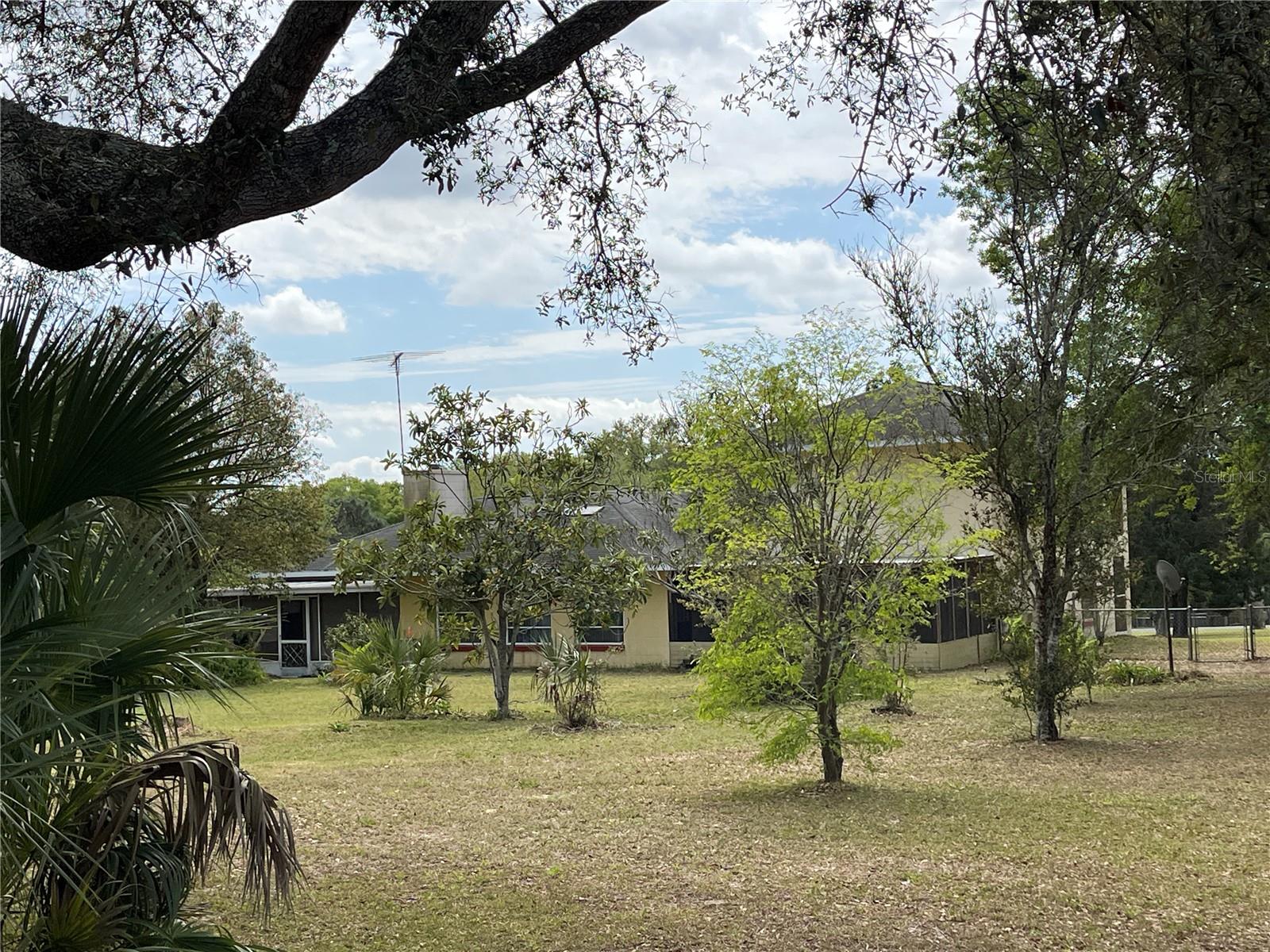 Image 13 of 25 For 15121 175th Street