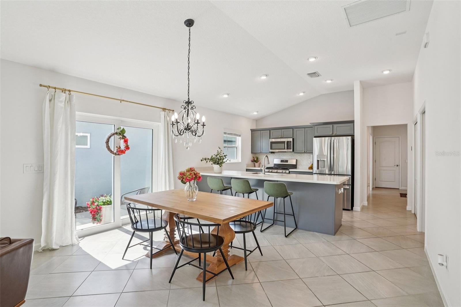 Image 11 of 40 For 1385 Turner Terrace