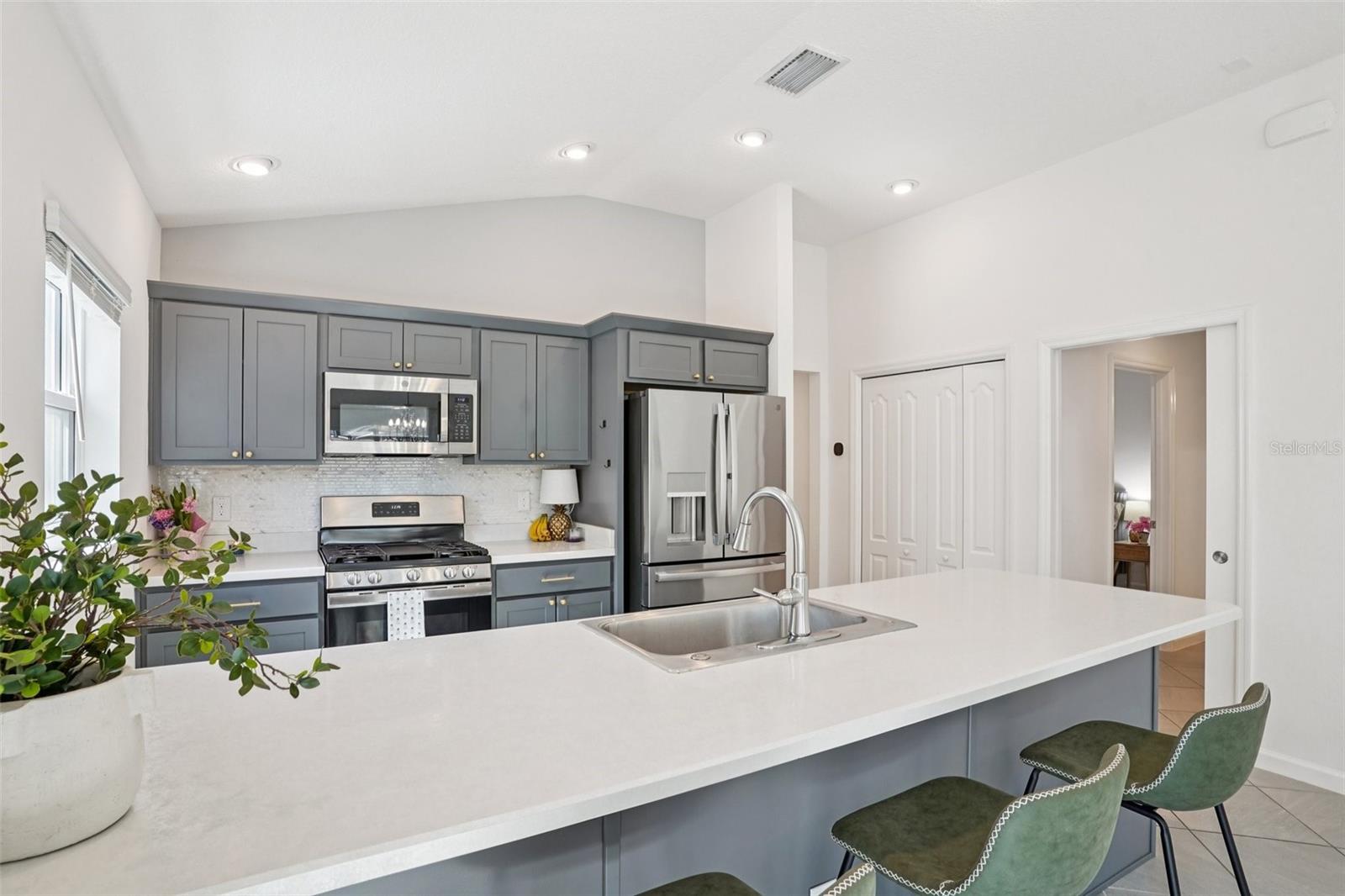 Image 15 of 40 For 1385 Turner Terrace