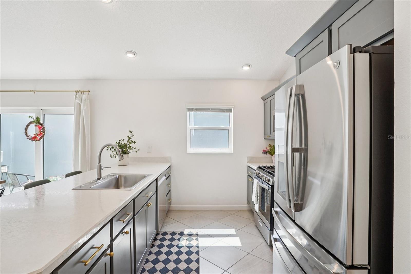 Image 16 of 40 For 1385 Turner Terrace