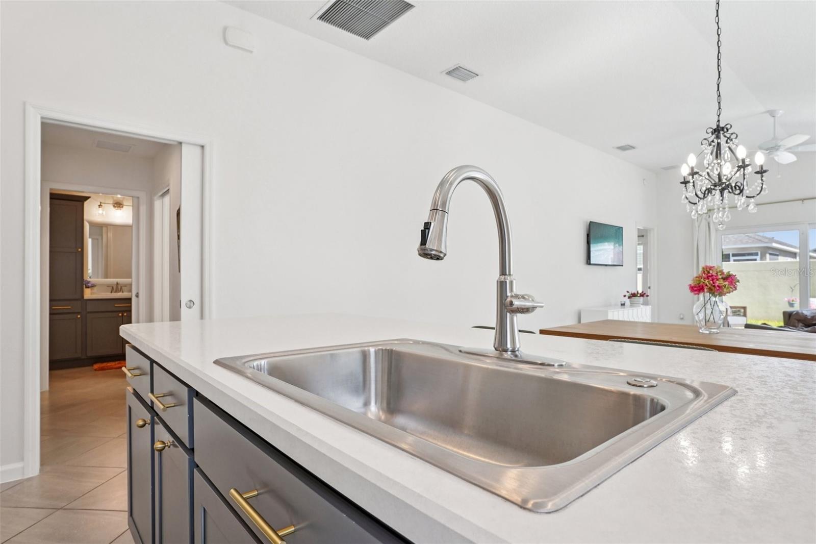 Image 18 of 40 For 1385 Turner Terrace