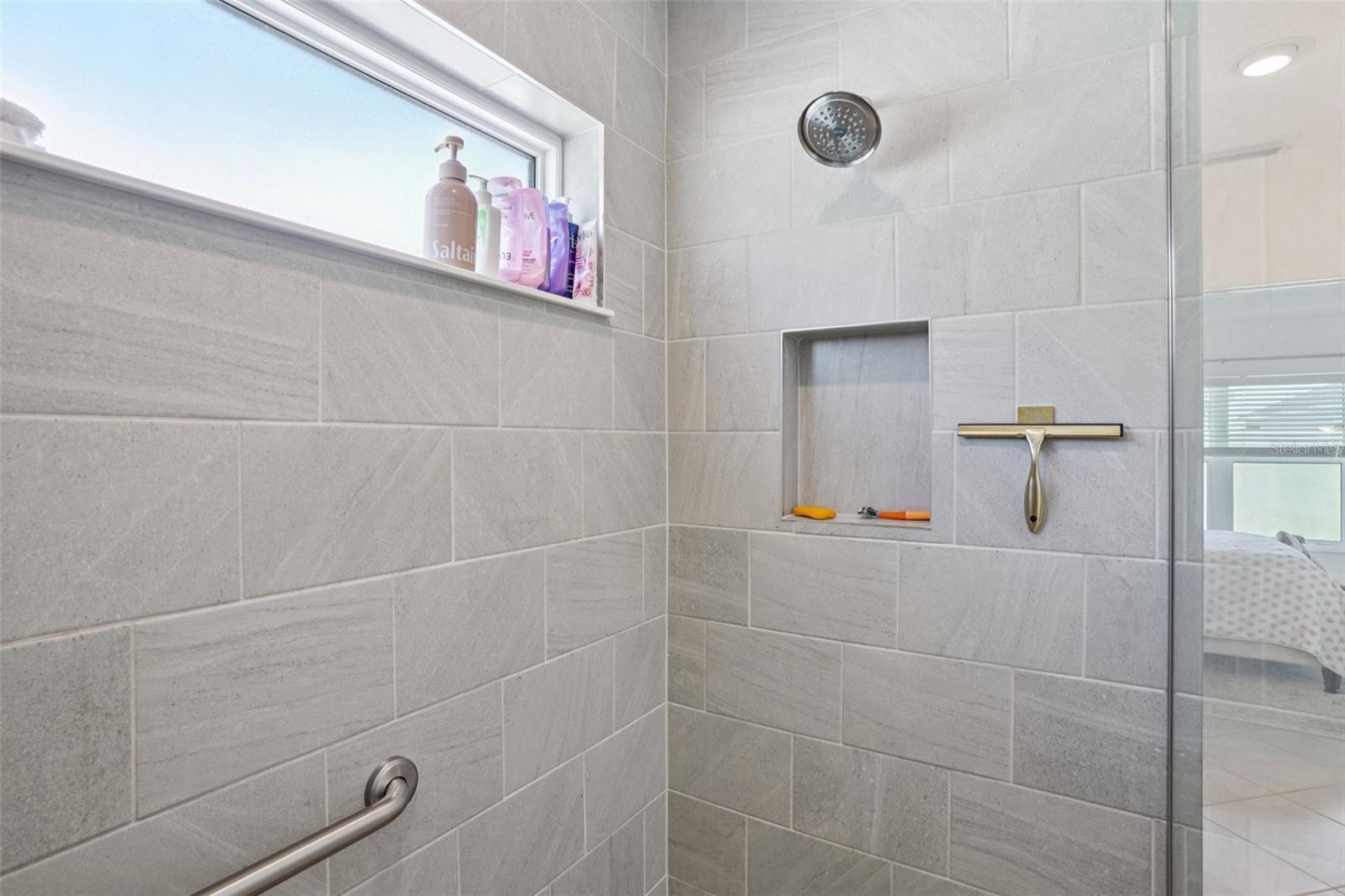 Image 27 of 40 For 1385 Turner Terrace