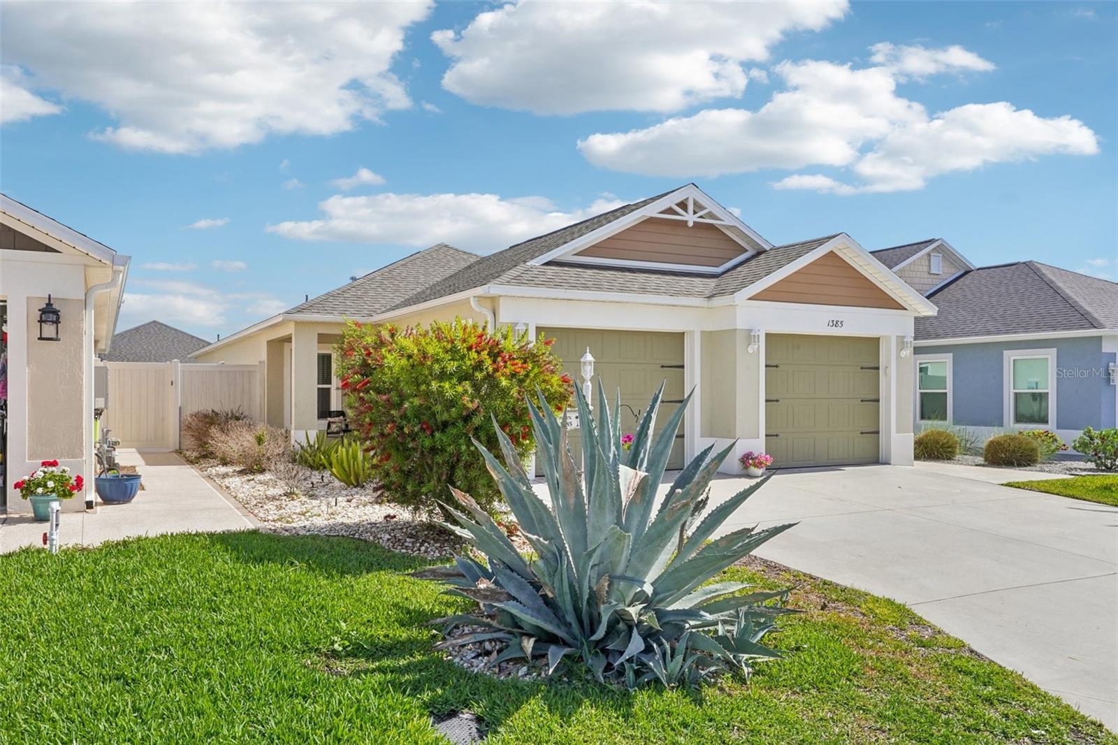 Image 3 of 40 For 1385 Turner Terrace