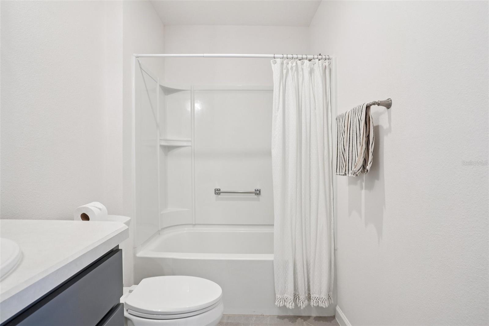 Image 31 of 40 For 1385 Turner Terrace