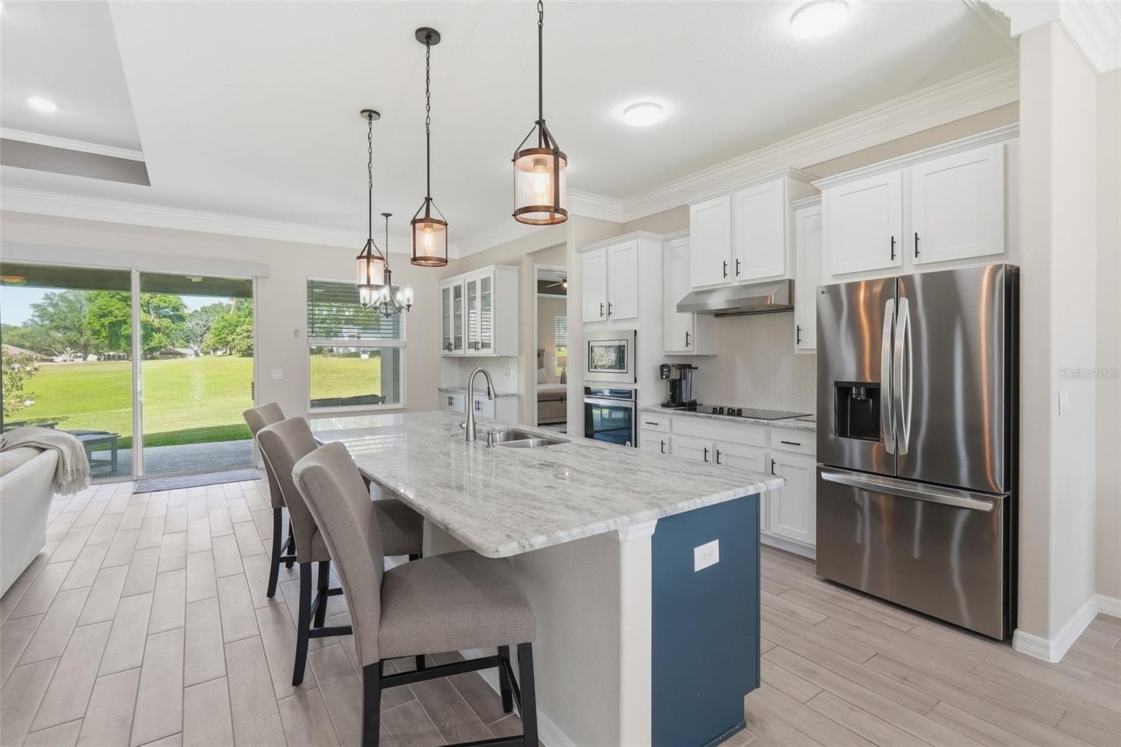 Image 19 of 47 For 14692 Green Valley Boulevard