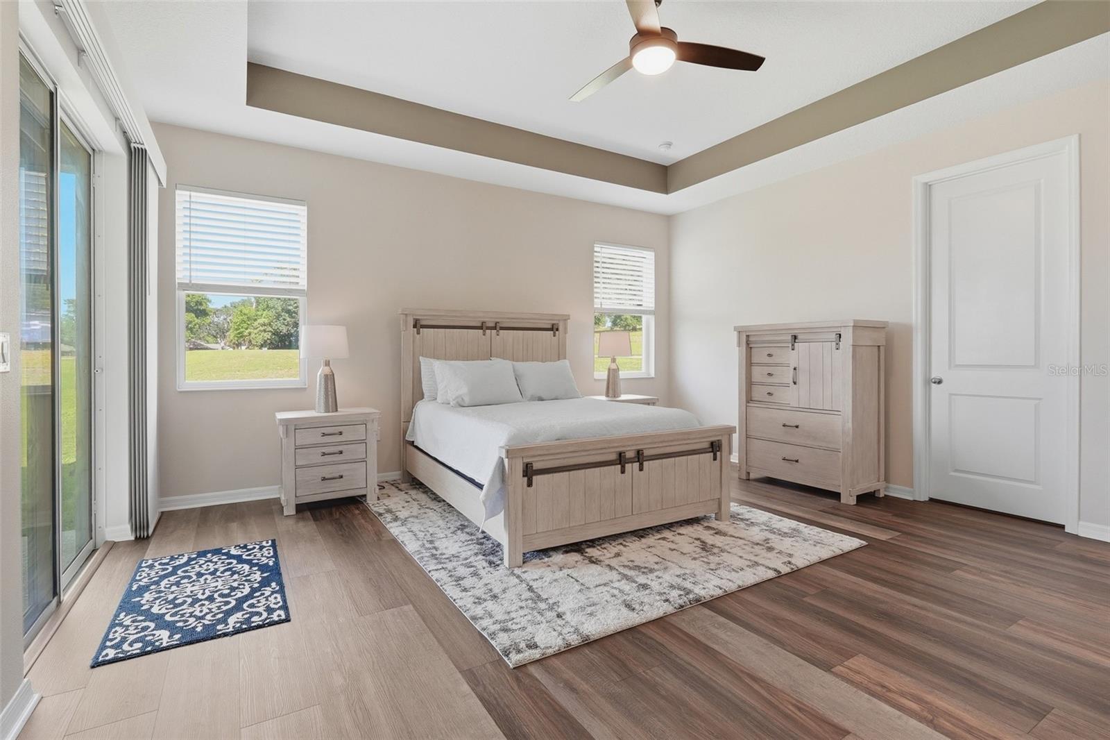 Image 34 of 47 For 14692 Green Valley Boulevard