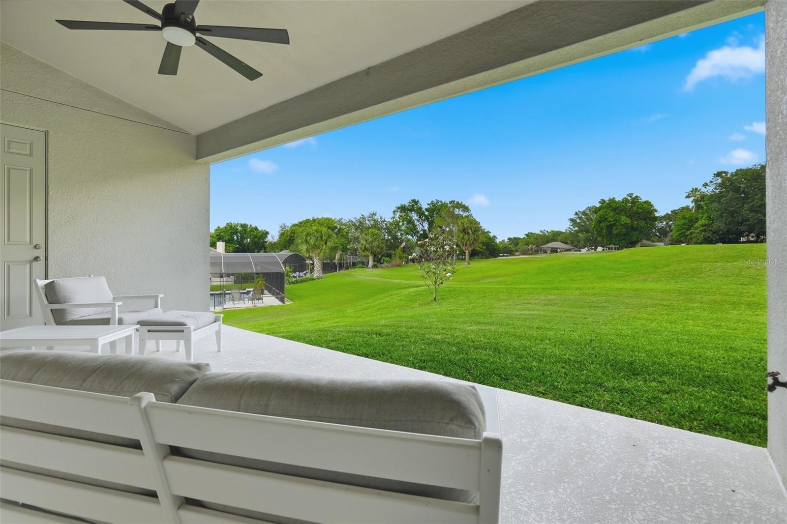 Image 41 of 47 For 14692 Green Valley Boulevard