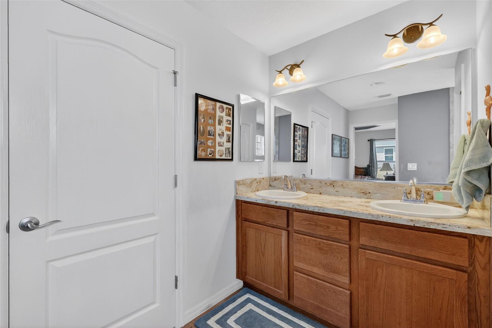 Image 18 of 36 For 11367 Laufersky Lane