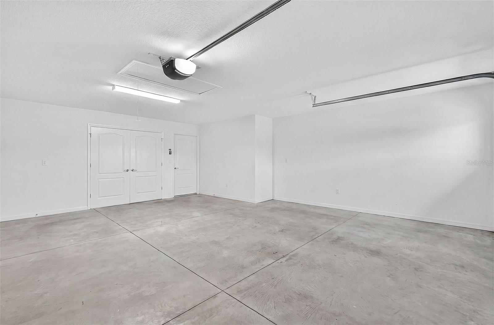 Image 24 of 36 For 11367 Laufersky Lane