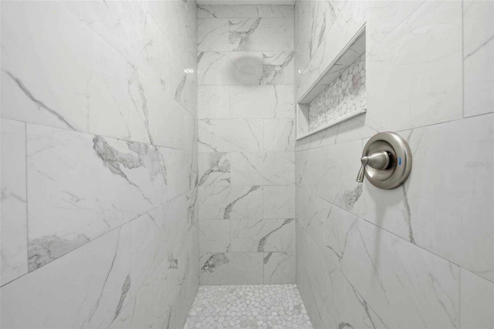 Image 38 of 45 For 923 Park Drive