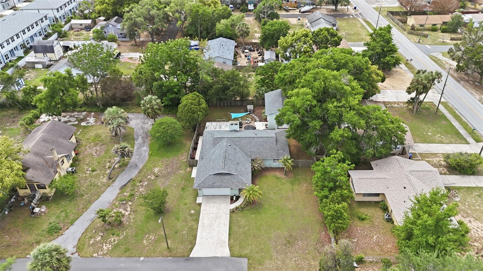 Image 42 of 45 For 923 Park Drive