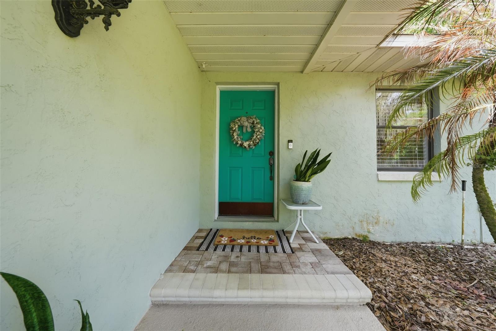 Image 5 of 45 For 923 Park Drive