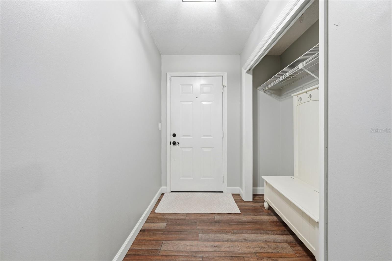 Image 6 of 45 For 923 Park Drive