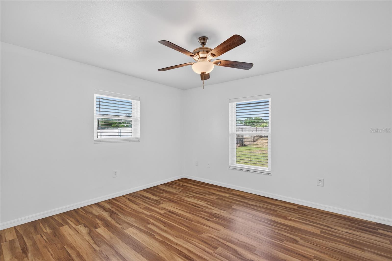 Image 13 of 32 For 36315 Stratford Court