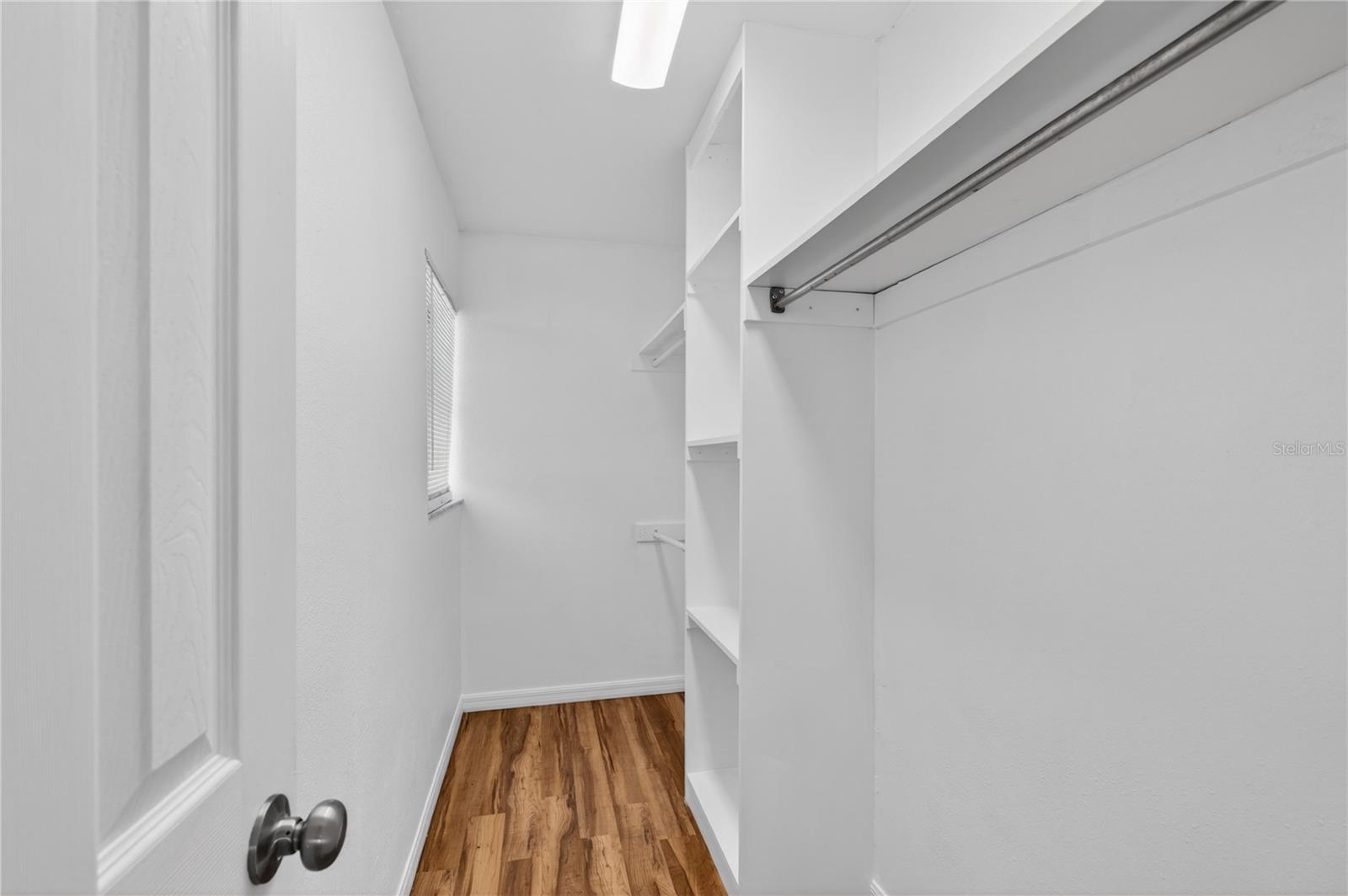 Image 17 of 32 For 36315 Stratford Court