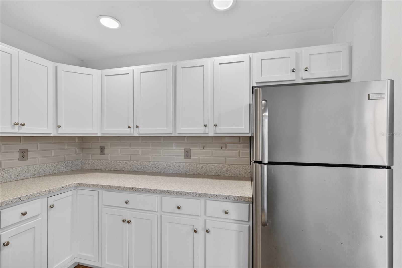 Image 22 of 32 For 36315 Stratford Court