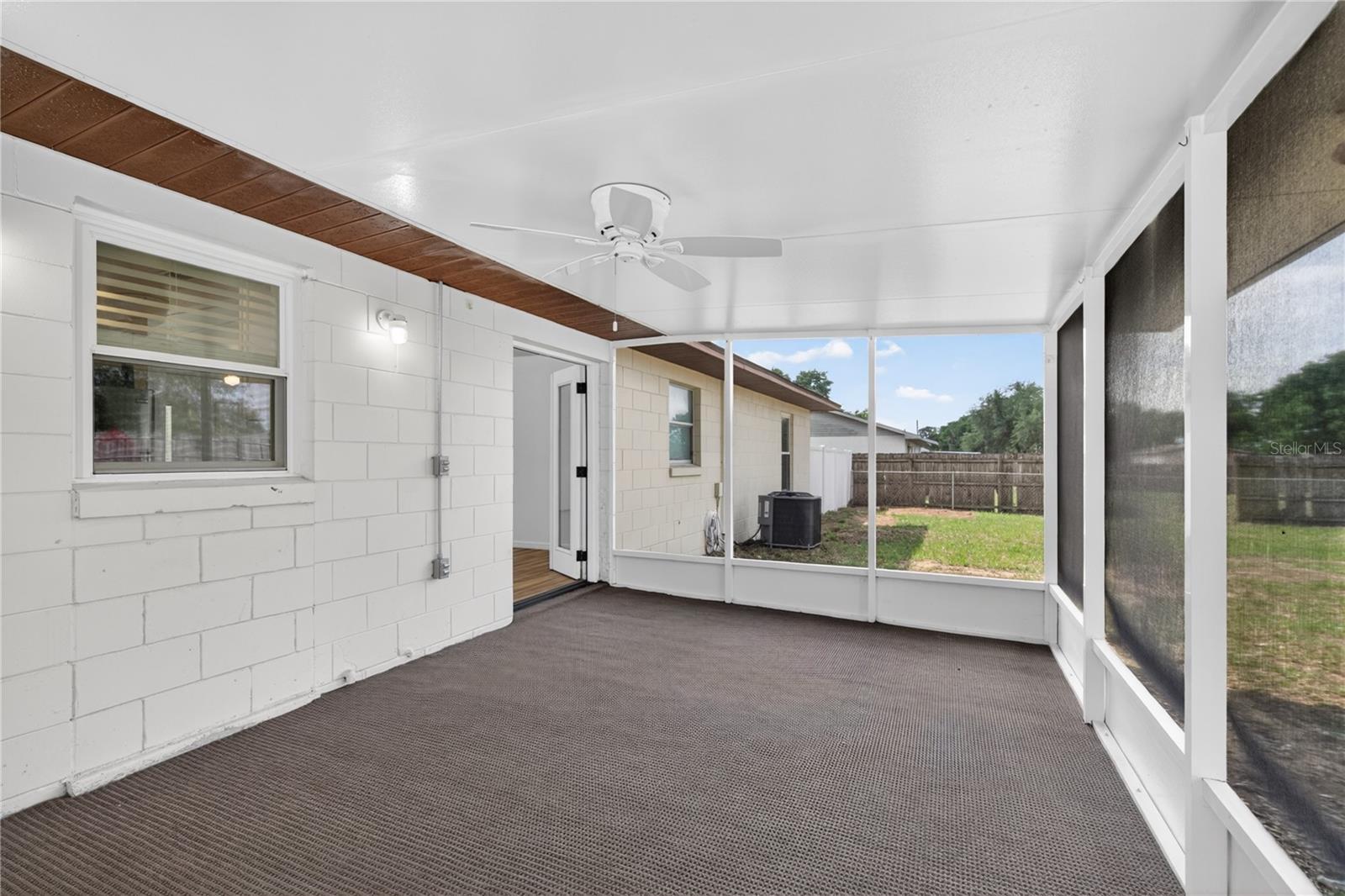 Image 25 of 32 For 36315 Stratford Court