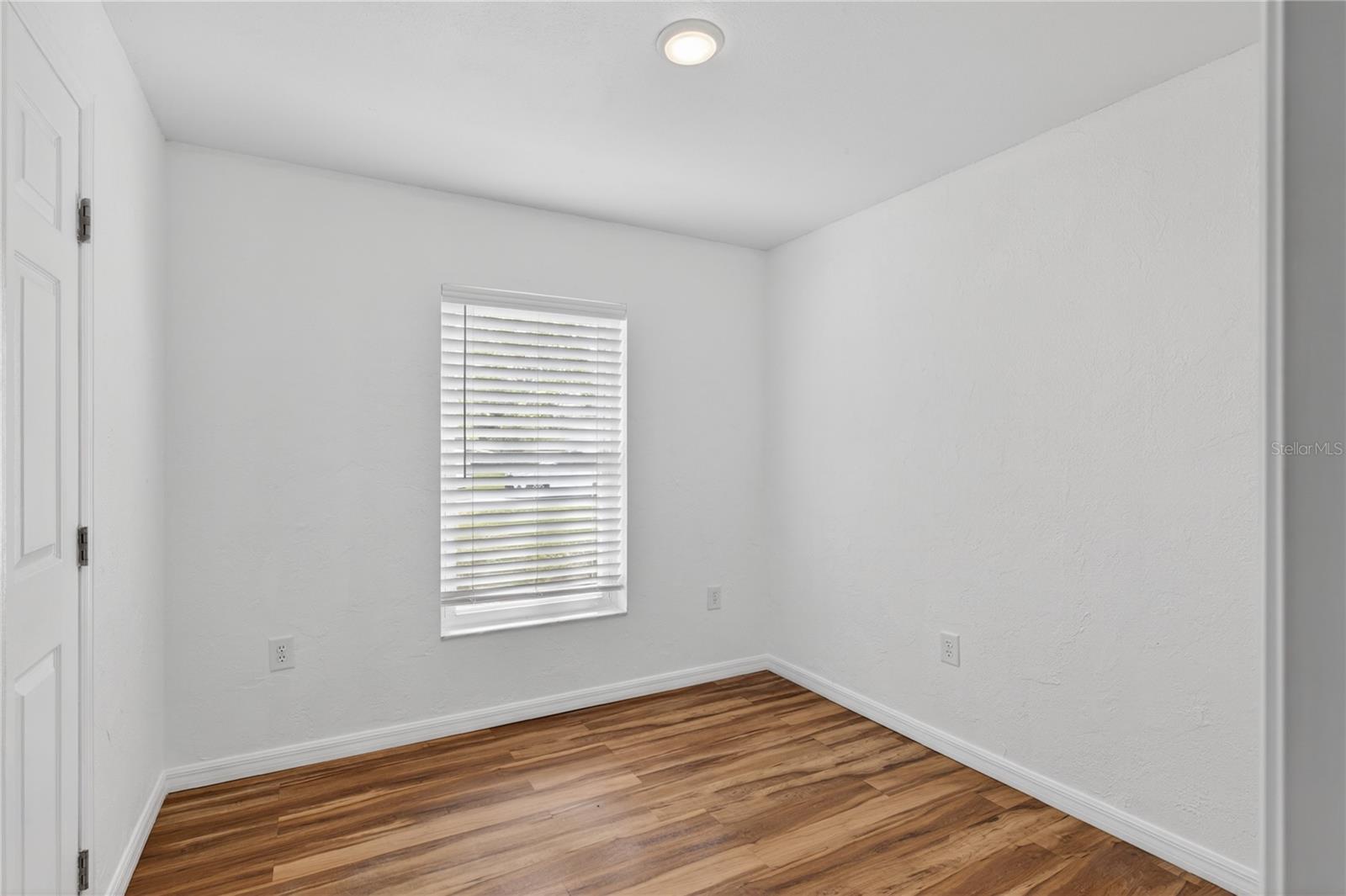 Image 9 of 32 For 36315 Stratford Court