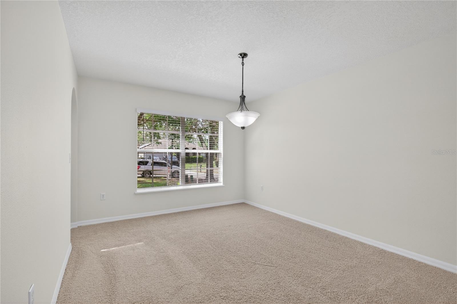 Image 10 of 43 For 2209 Jennah Circle