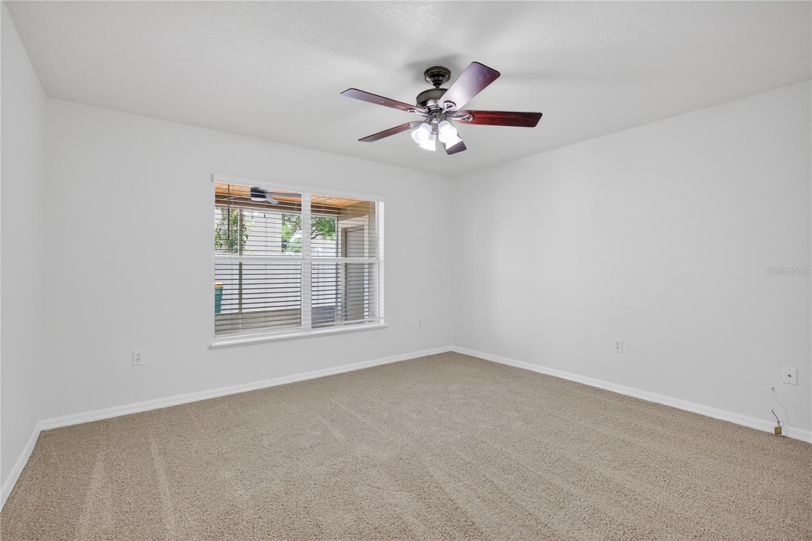 Image 17 of 43 For 2209 Jennah Circle