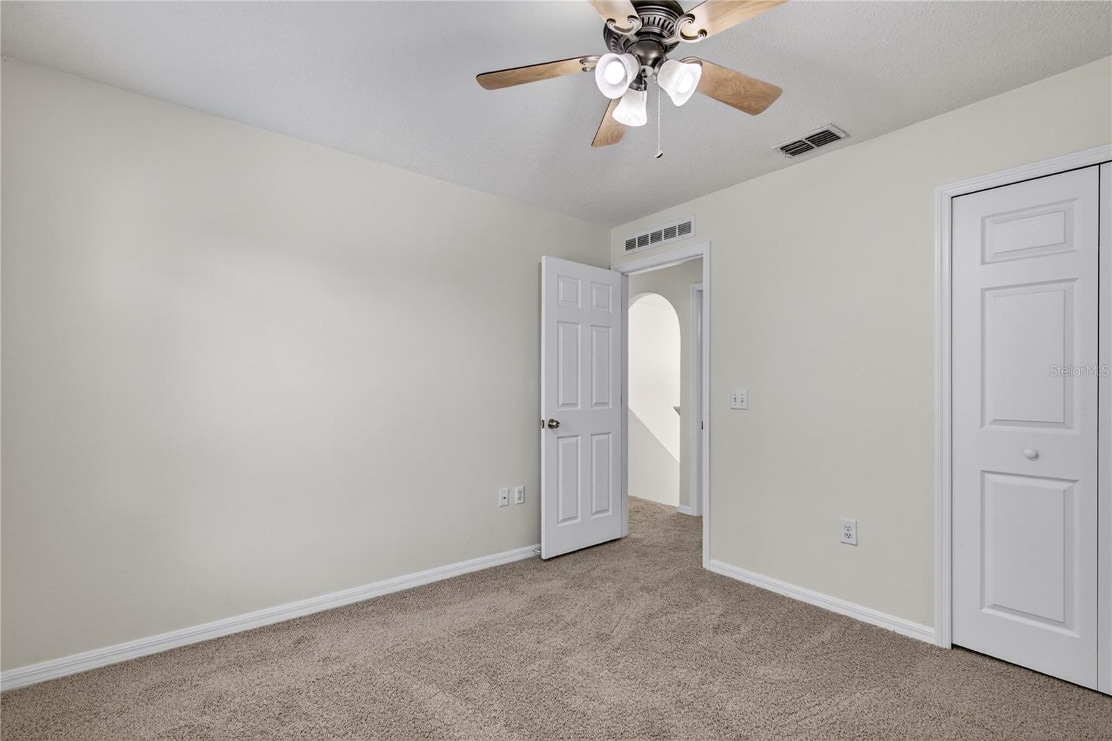 Image 27 of 43 For 2209 Jennah Circle