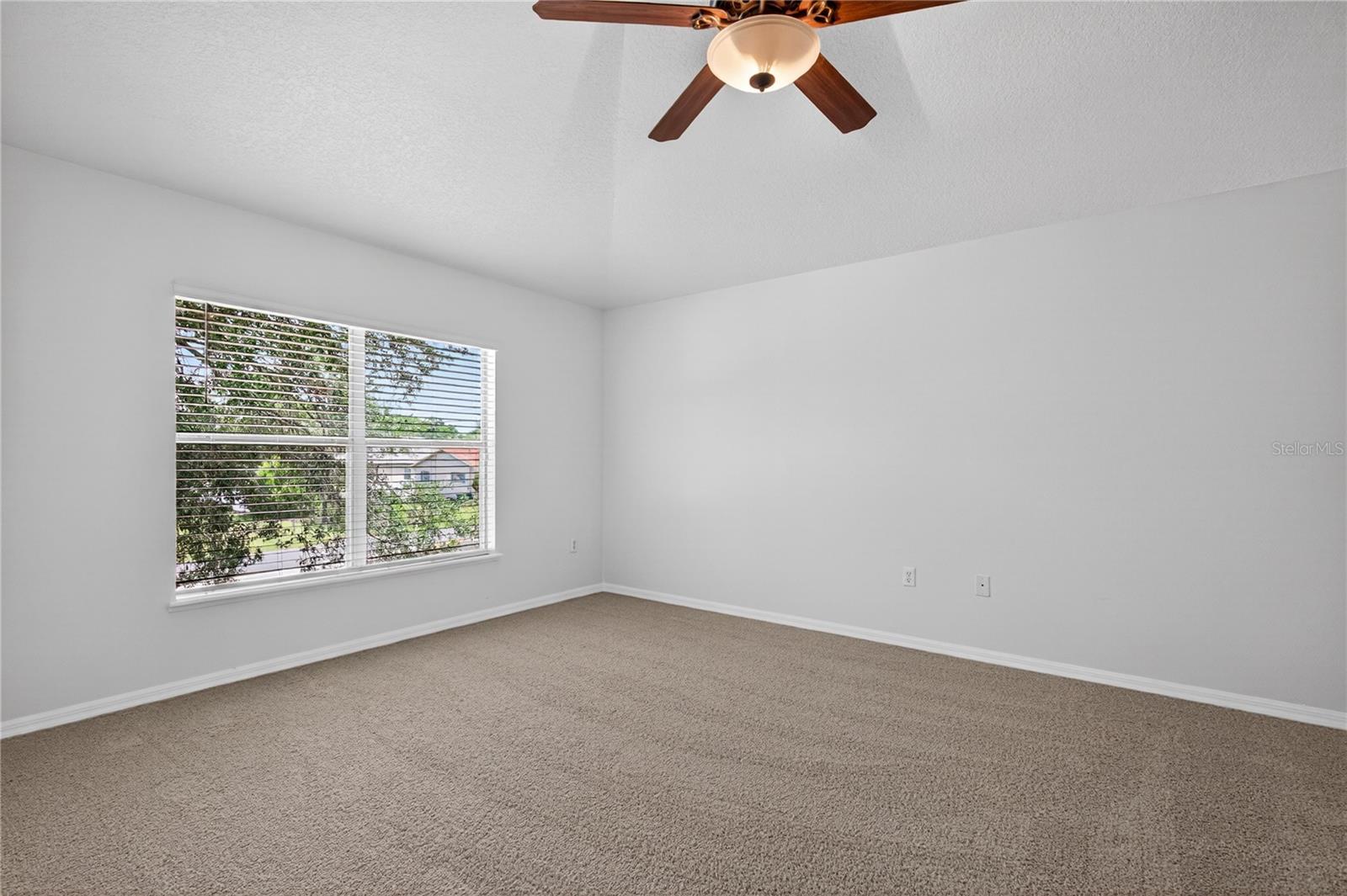 Image 31 of 43 For 2209 Jennah Circle