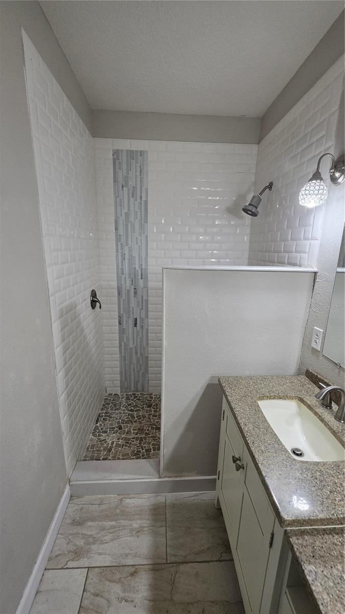 Image 13 of 32 For 708 Fortanini Circle