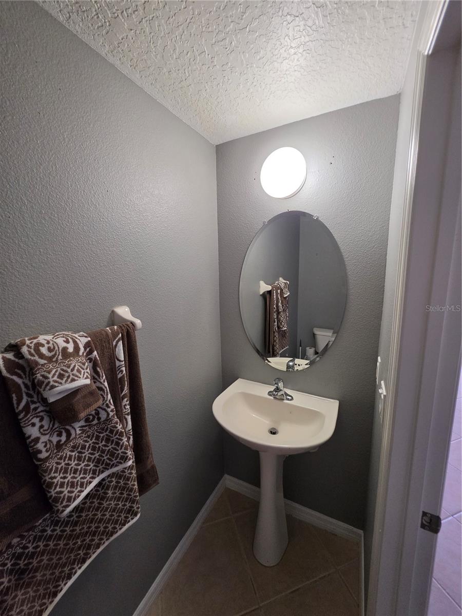 Image 18 of 32 For 708 Fortanini Circle