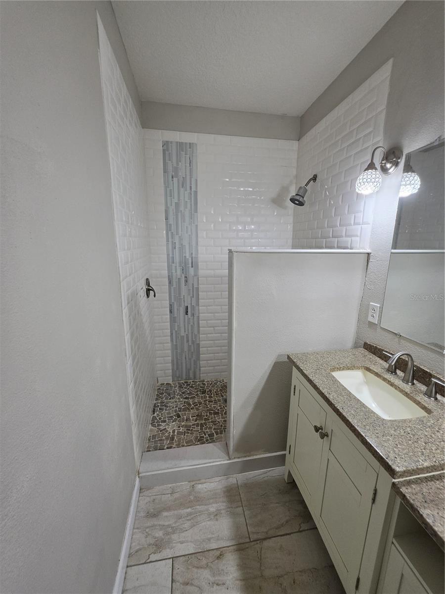 Image 26 of 32 For 708 Fortanini Circle