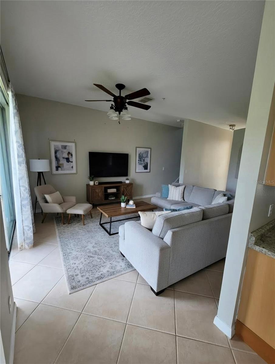 Image 8 of 32 For 708 Fortanini Circle