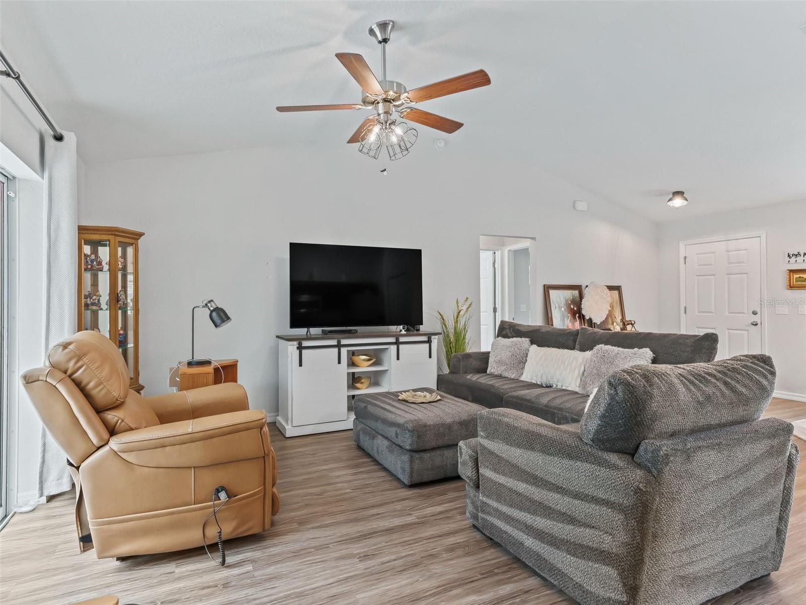 Image 7 of 29 For 6775 122nd Lane