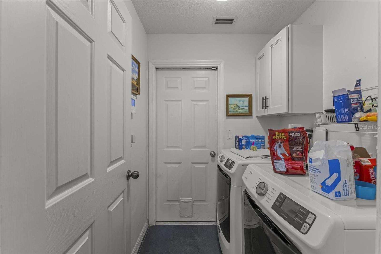 Image 20 of 58 For 11218 Fountain Lake Boulevard