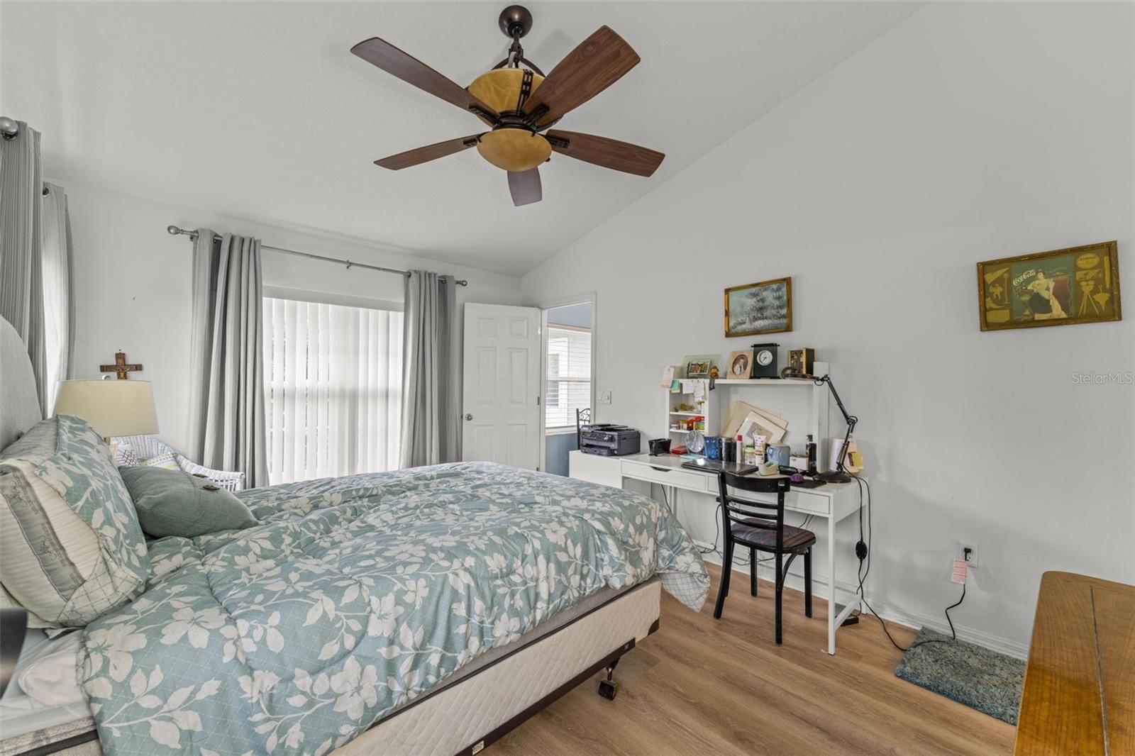 Image 28 of 58 For 11218 Fountain Lake Boulevard