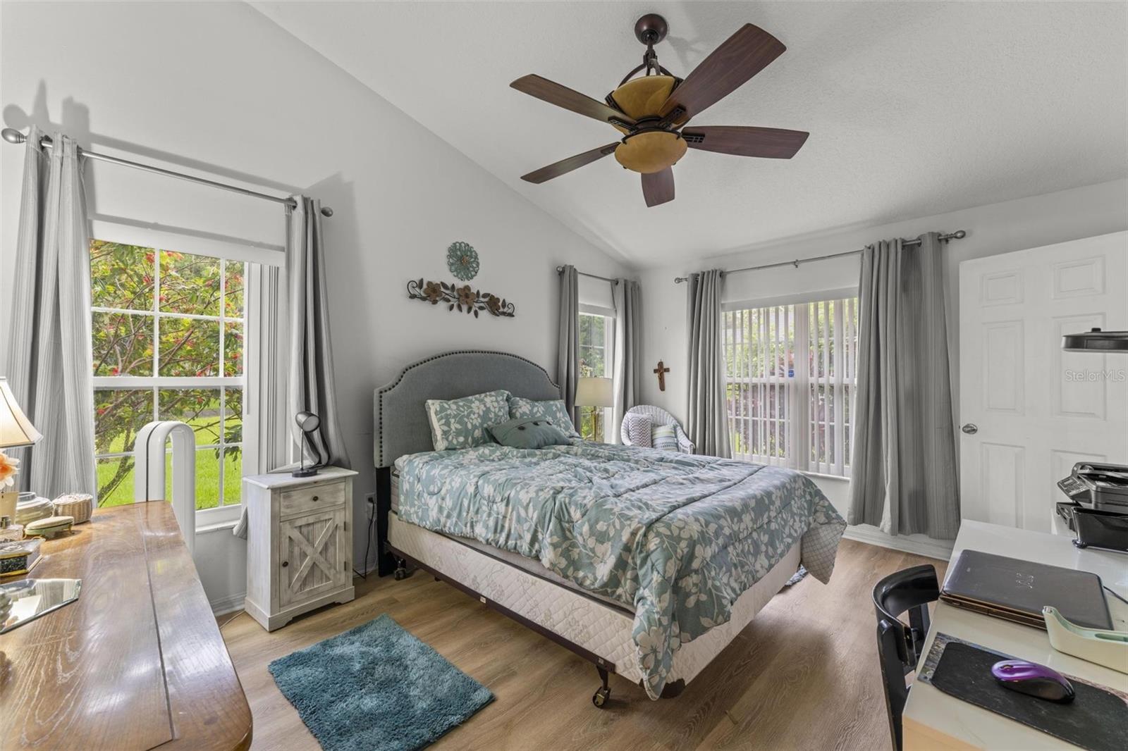 Image 29 of 58 For 11218 Fountain Lake Boulevard