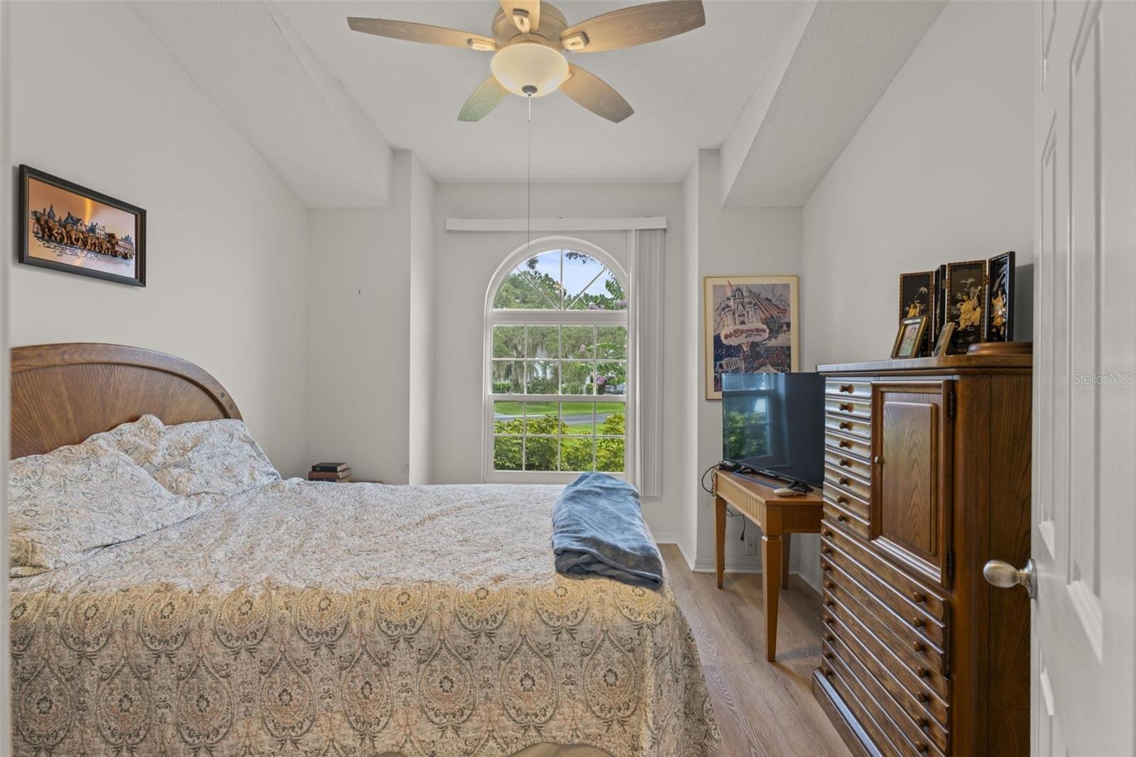 Image 35 of 58 For 11218 Fountain Lake Boulevard