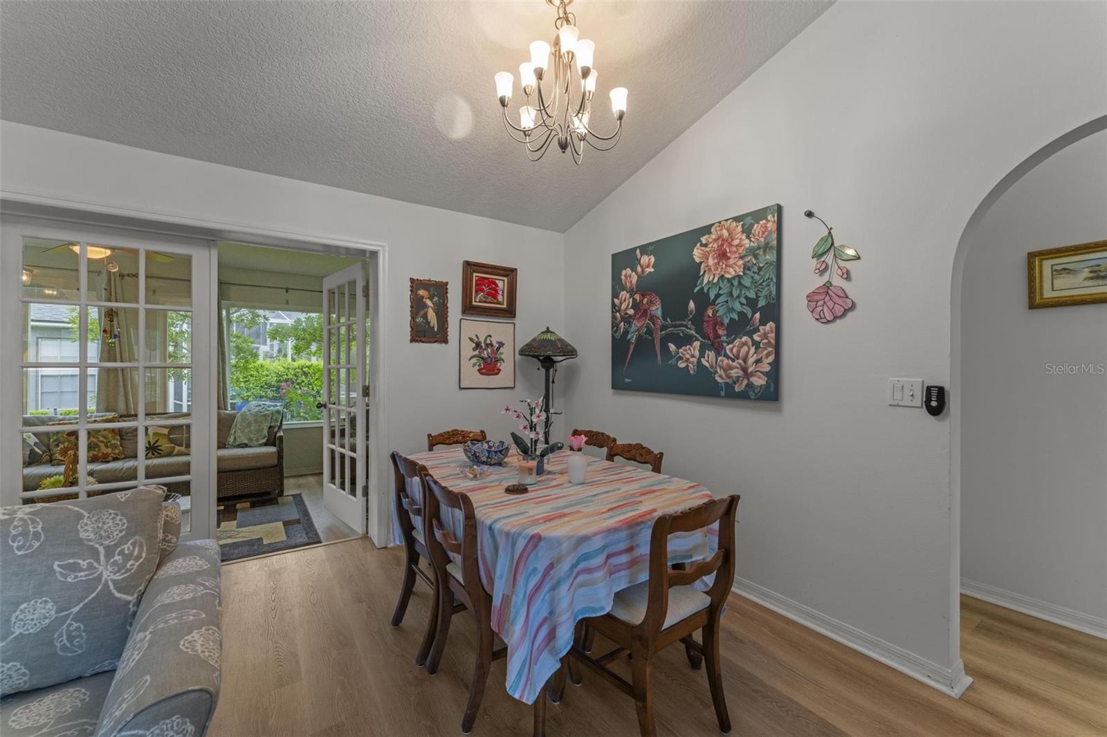 Image 36 of 58 For 11218 Fountain Lake Boulevard