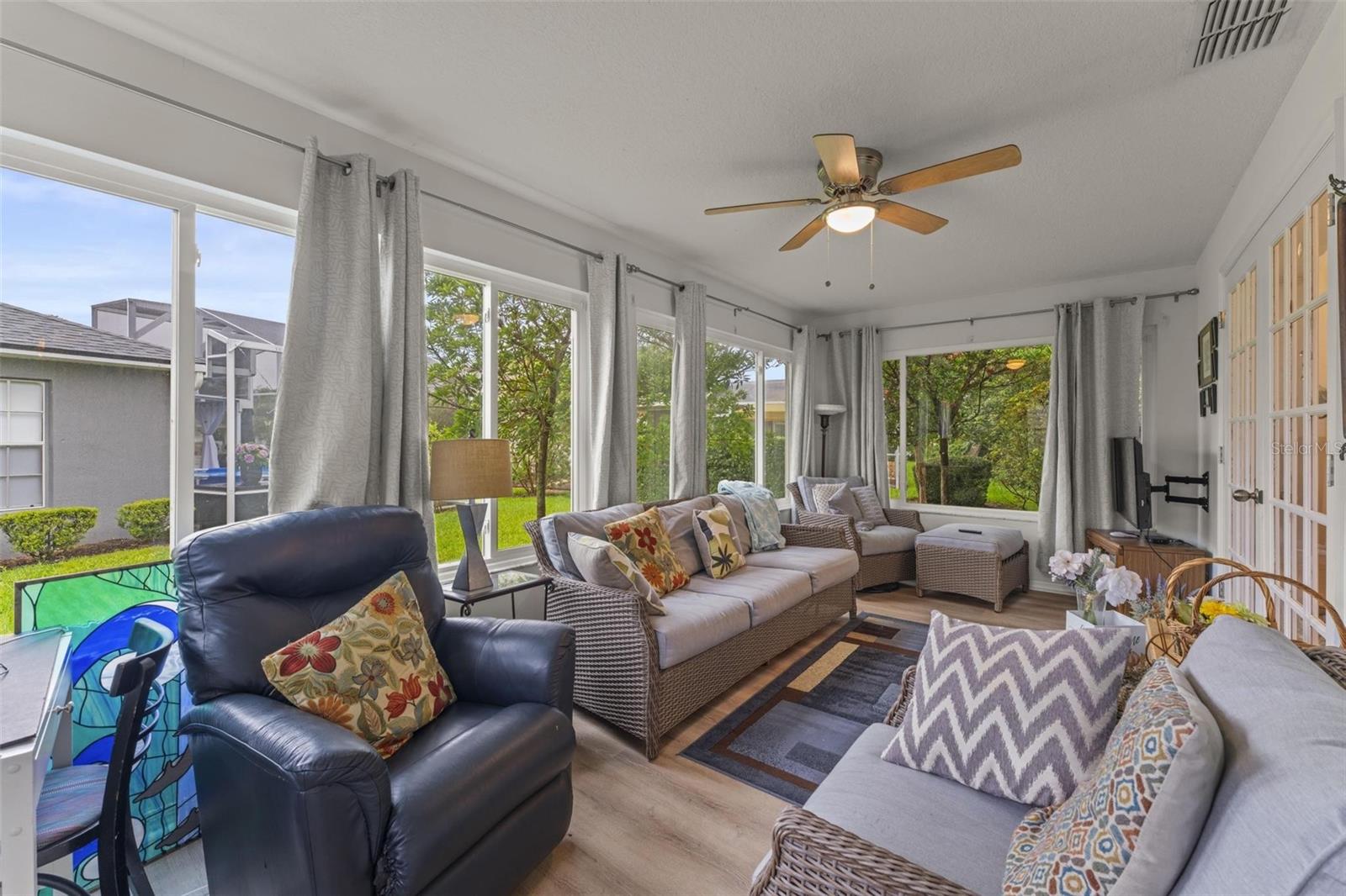 Image 38 of 58 For 11218 Fountain Lake Boulevard