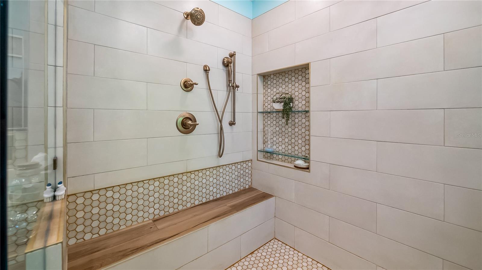 Image 19 of 39 For 21289 County Road 455