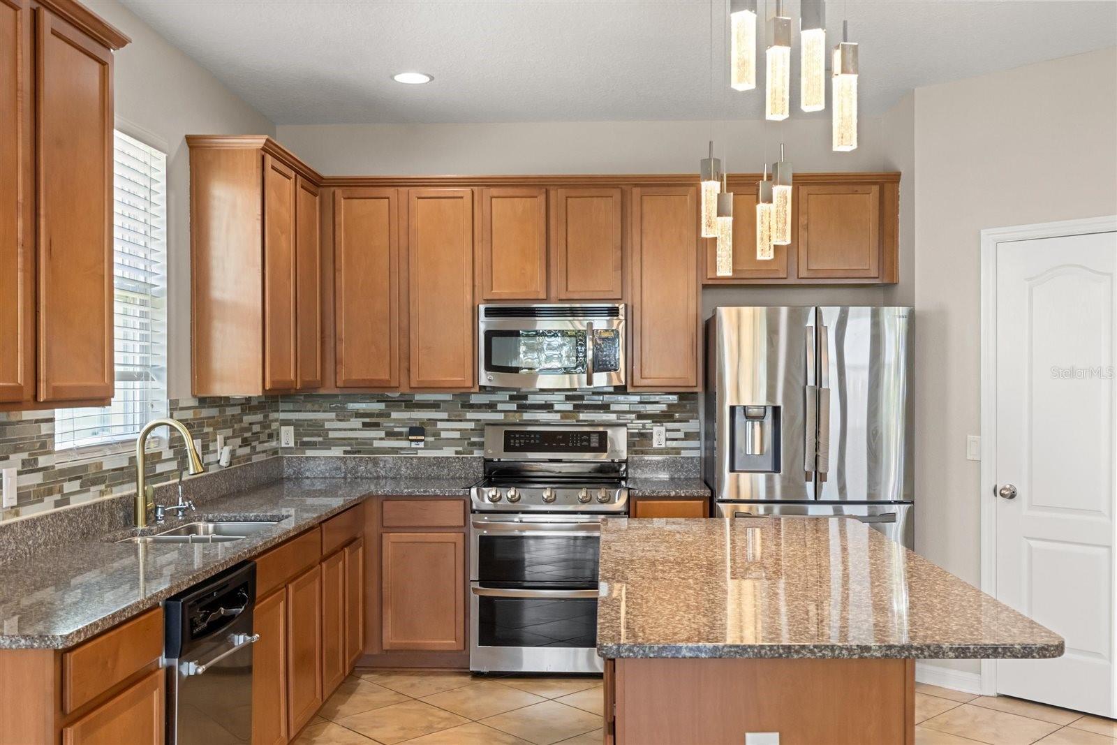 Image 16 of 41 For 291 Blue Cypress Drive