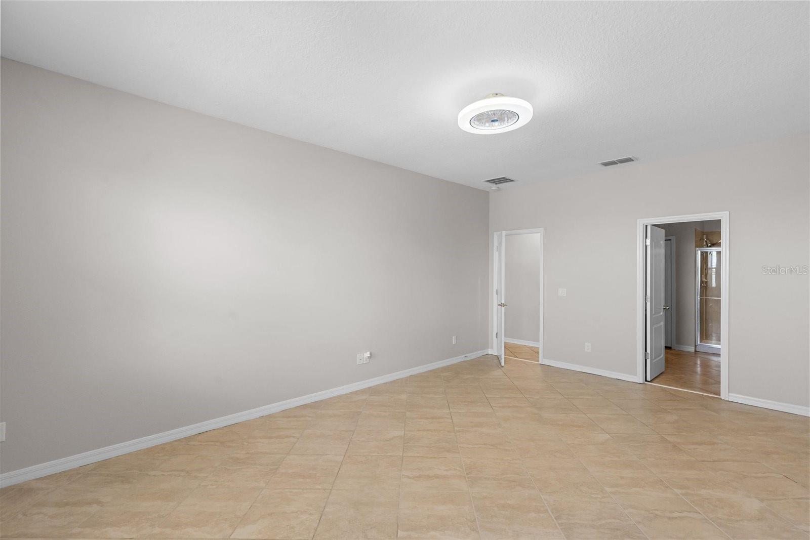 Image 24 of 41 For 291 Blue Cypress Drive