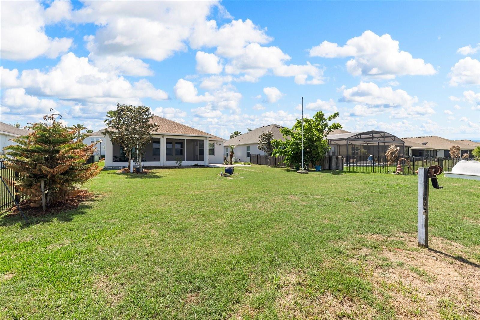 Image 29 of 41 For 291 Blue Cypress Drive