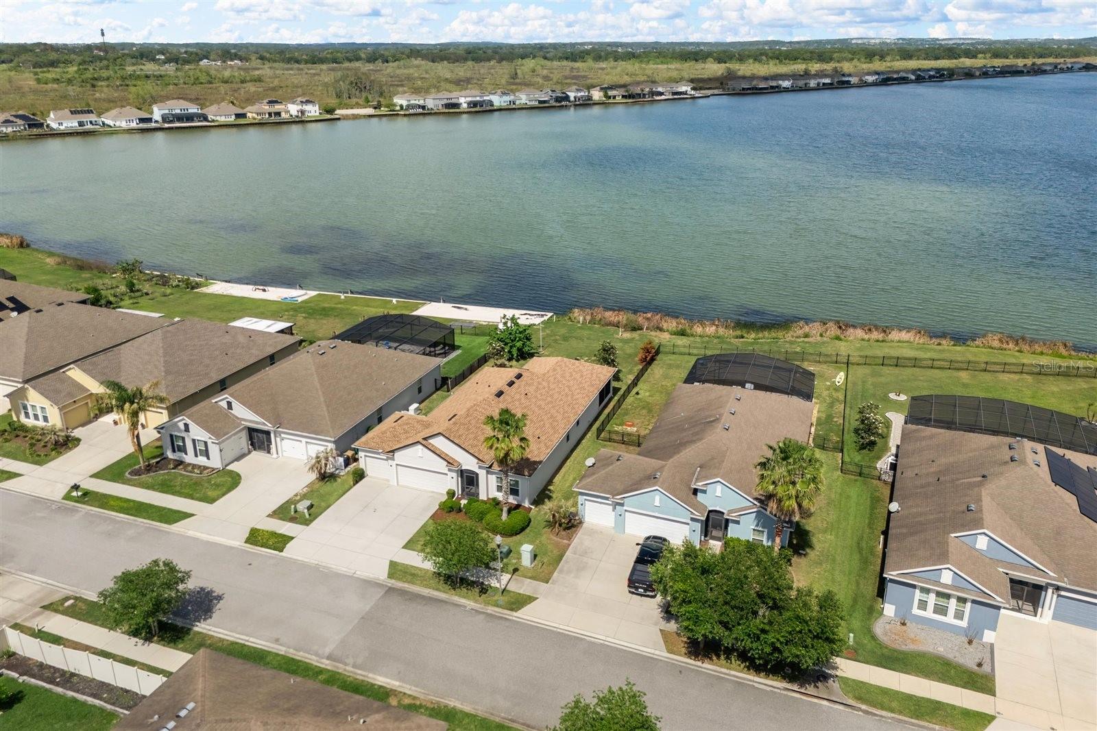 Image 33 of 41 For 291 Blue Cypress Drive