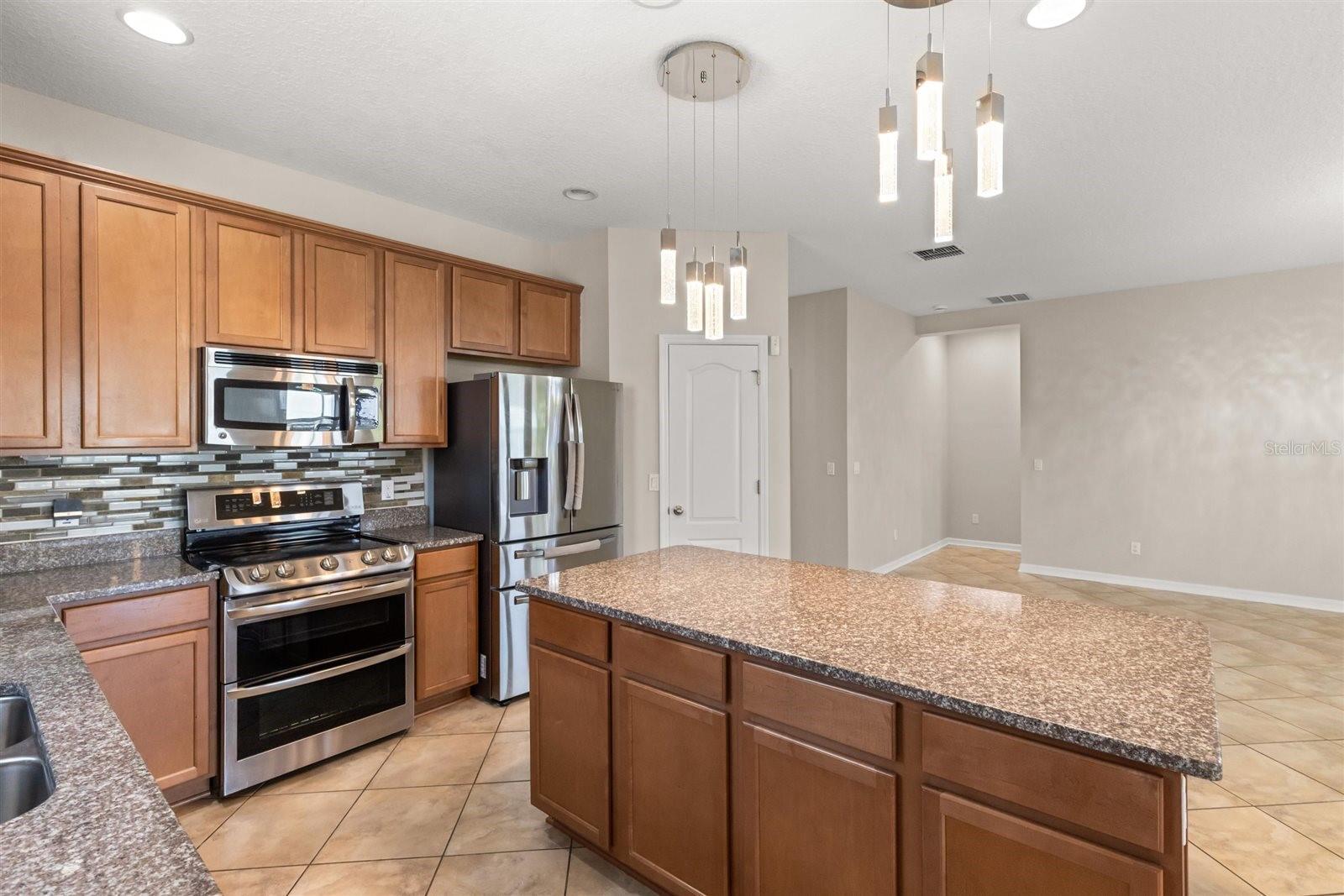 Image 6 of 41 For 291 Blue Cypress Drive