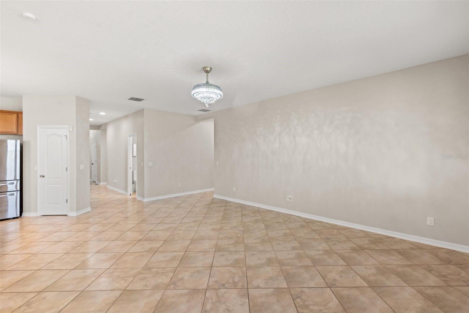 Image 9 of 41 For 291 Blue Cypress Drive